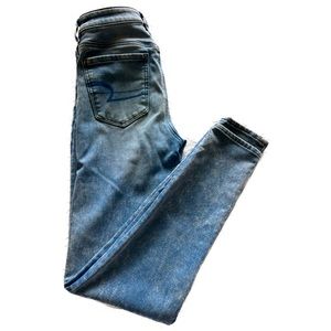 American Eagle super stretch jeans